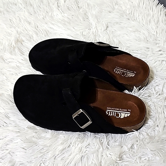 Cliffs by White Mountain Brylee Clogs - Picture 1 of 6